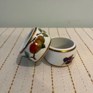 Royal Worcester Evesham Napkin Rings